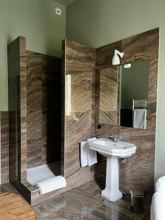 Hotel Restaurant Chez Gervais Quingey المظهر الخارجي الصورة